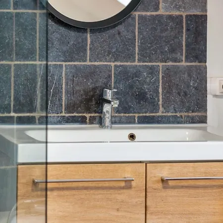 Michael Beau F3 Daire *