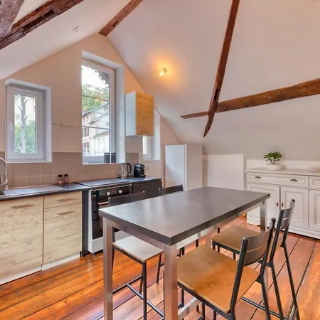 Michael Beau F3 Daire *